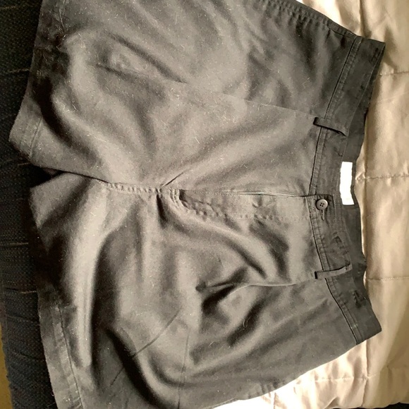 Shorts - Picture 1 of 3